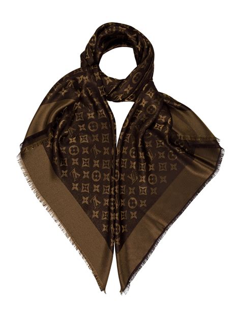 louis vuitton monogram shine tuch rosa|So Shine Louis Vuitton Monogram Shawl.